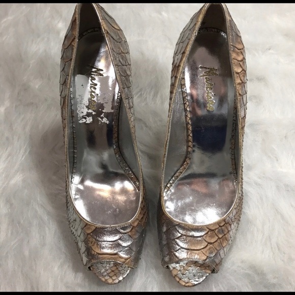 Marciano Peep-Toe Pumps - Picture 2 of 4